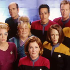 Explore the Delta Quadrant With Star Trek: Voyager’s 20 Best Episodes