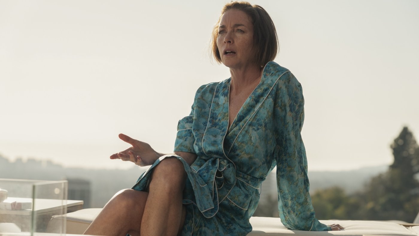 Hacks’ Julianne Nicholson Is Clearly Having the Time of Her Life as Dance Mom