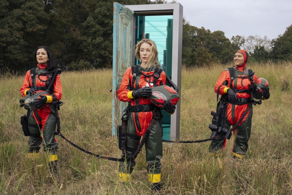 Peacemaker Production Designer Talks Earth-X Easter Eggs, Gotham City, and More