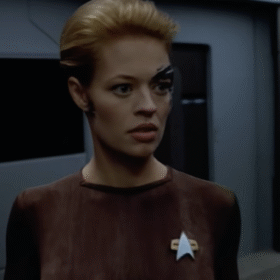 Jeri Ryan Defends Seven of Nine’s Star Trek: Voyager Costume