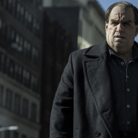 Colin Farrell Really Loves That “Piece of Shit” Oz Cobb